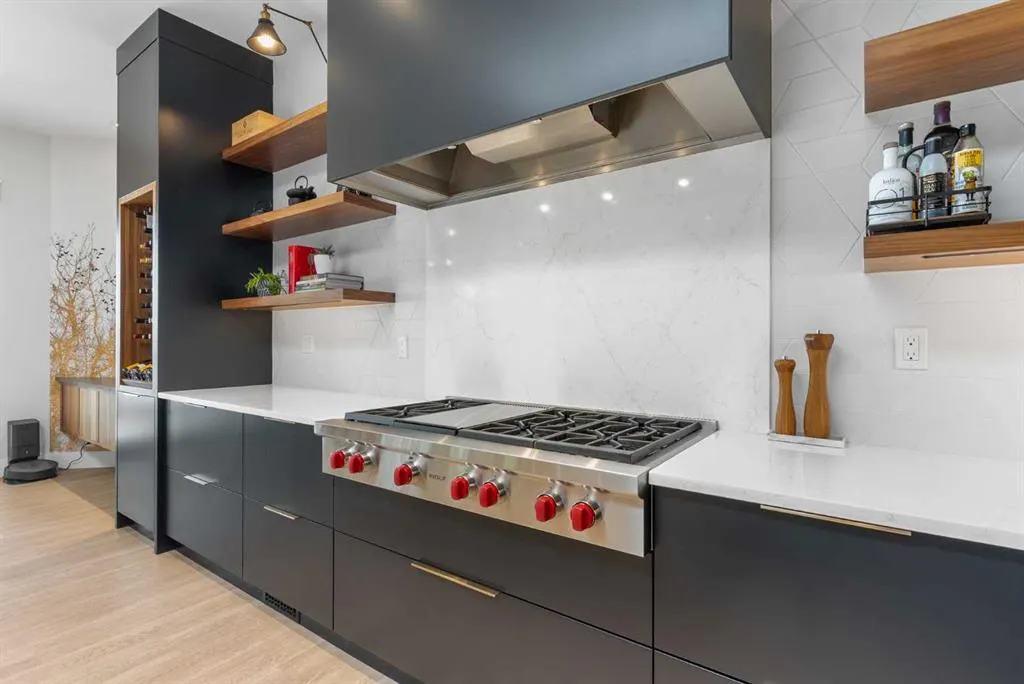 732 West Chestermere Drive