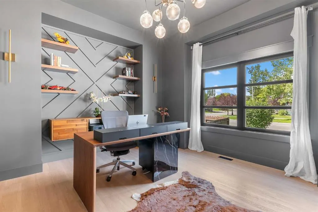 732 West Chestermere Drive