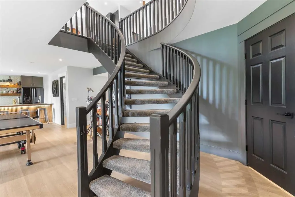 732 West Chestermere Drive