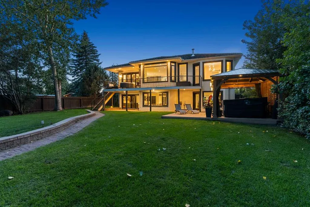 732 West Chestermere Drive