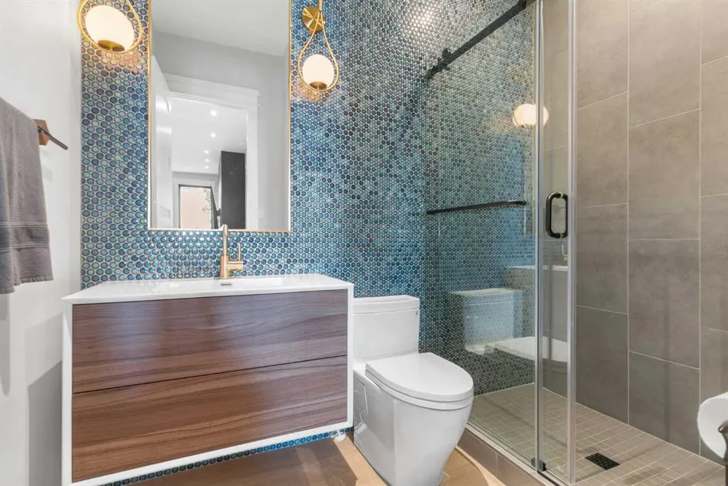732 West Chestermere Drive
