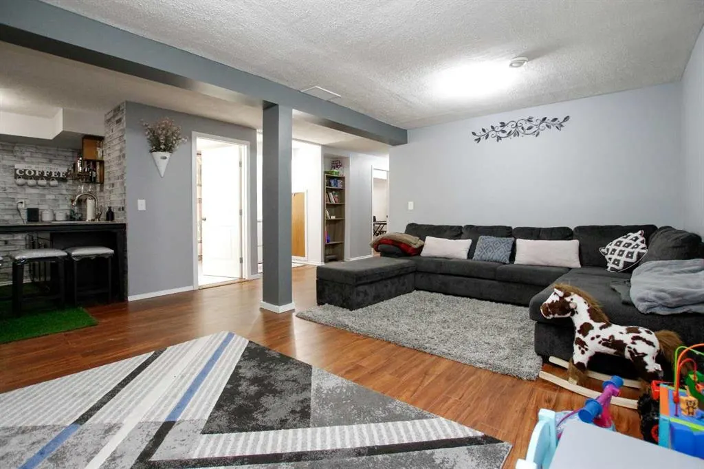 21 Rolling Hills Ridge