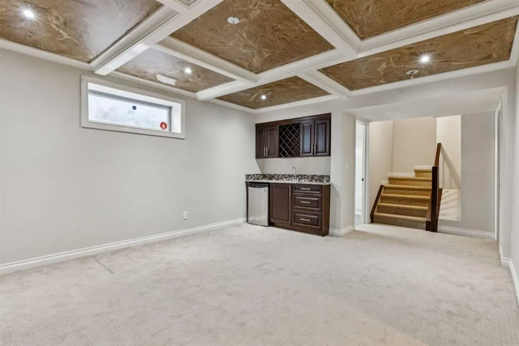 1005 Panorama Hills Drive NW