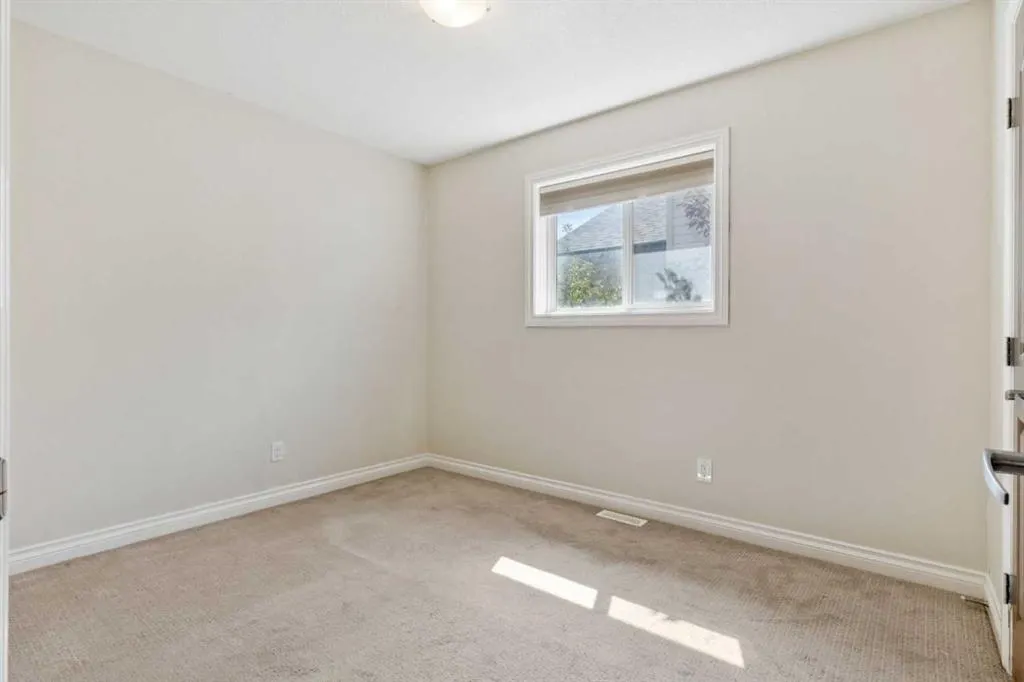 1005 Panorama Hills Drive NW