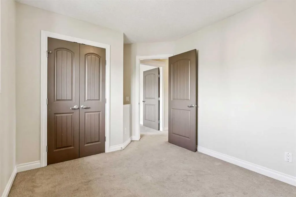 1005 Panorama Hills Drive NW