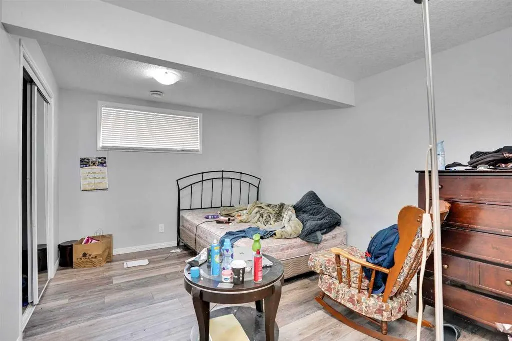 155 Savanna Way NE