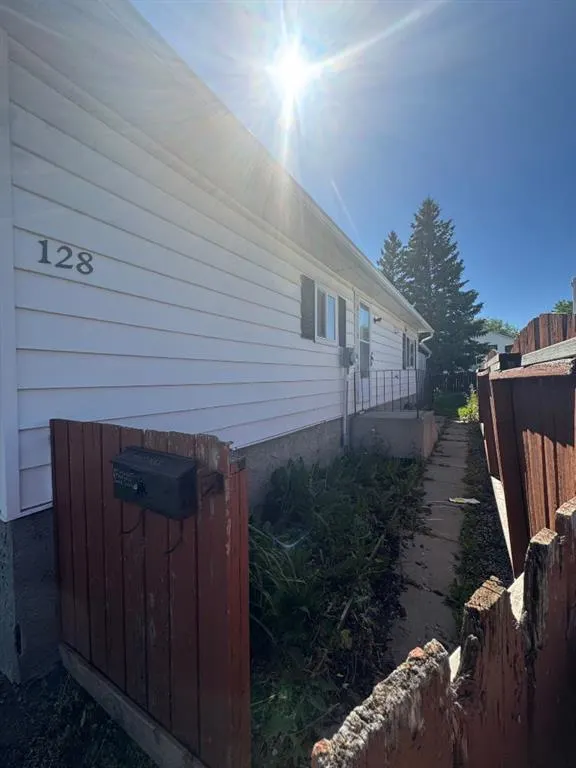 128 Huntwell Road NE