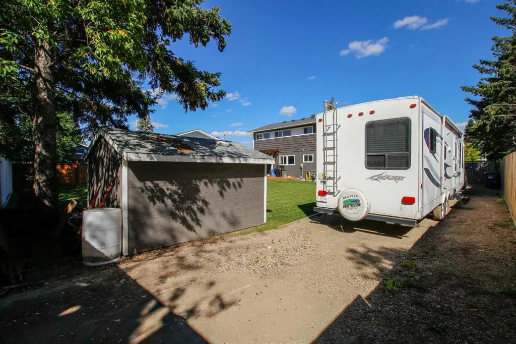 4 Mckee Close