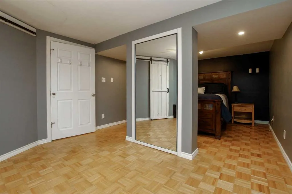 4 Mckee Close