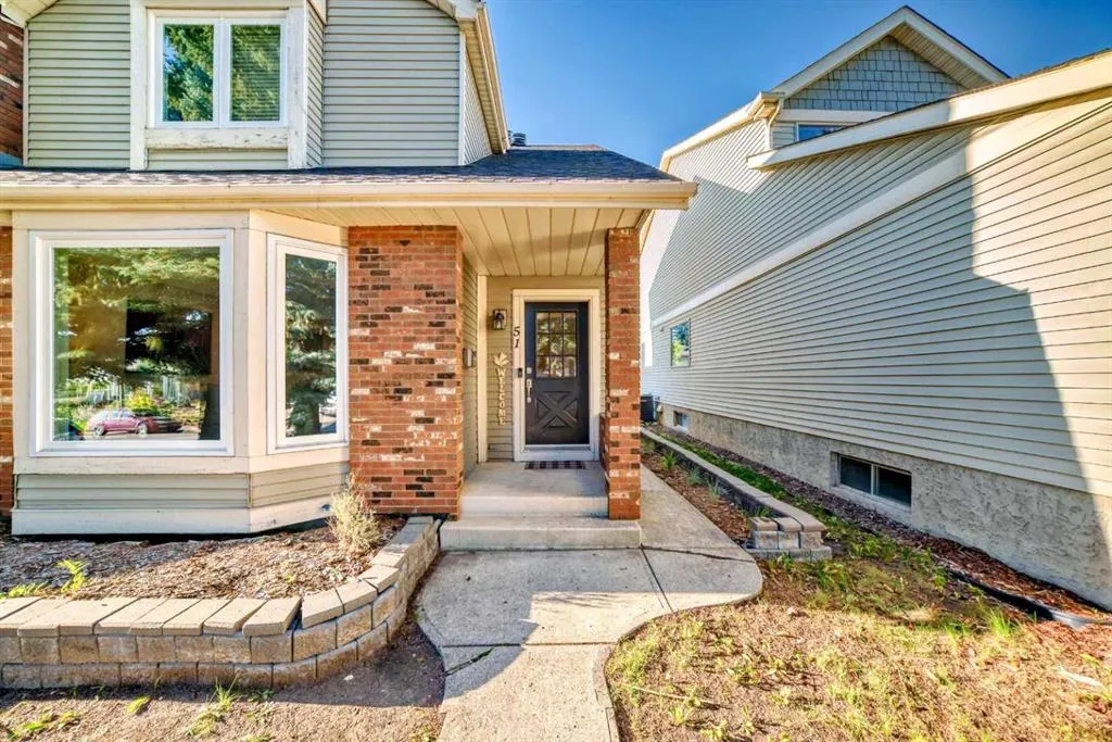 51 Strathearn Crescent SW