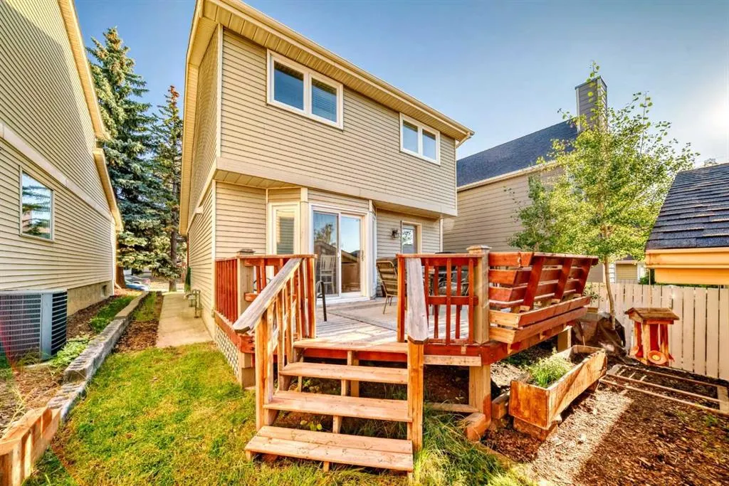 51 Strathearn Crescent SW