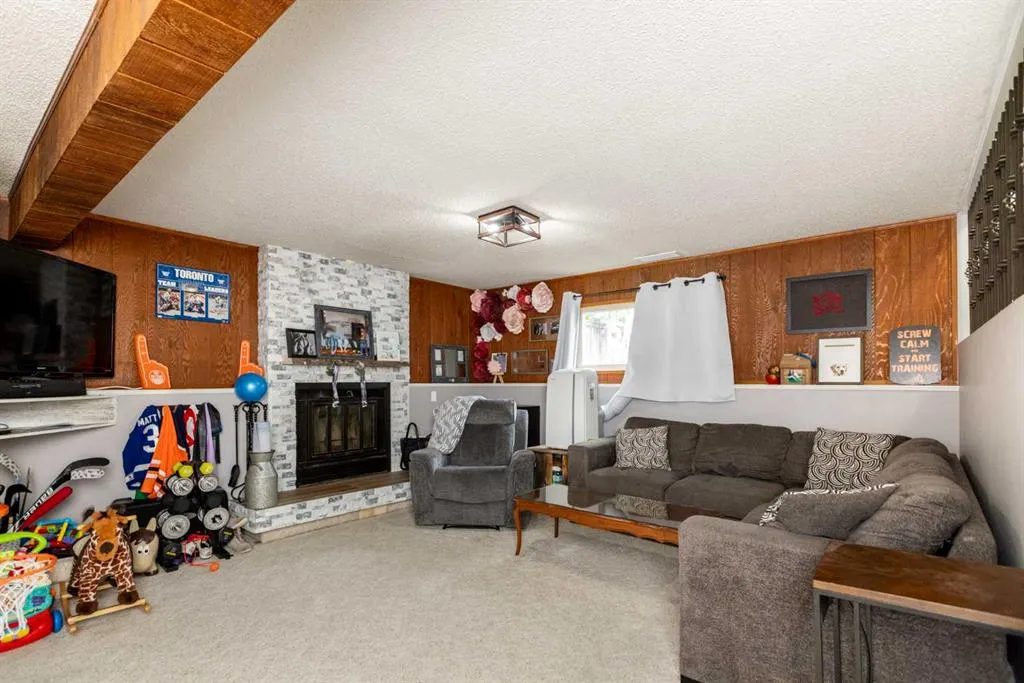 62 Rupert Crescent