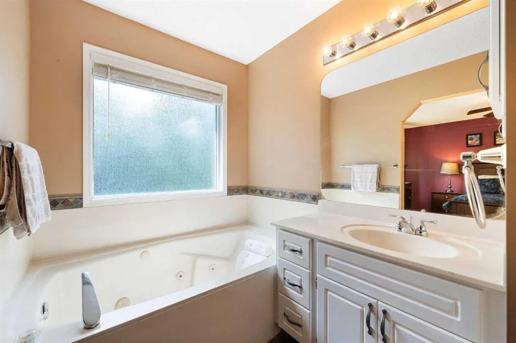 9 Valley Meadow Close NW