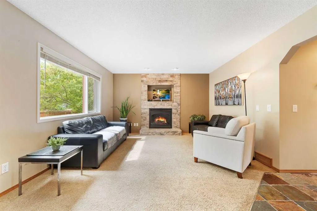 9 Valley Meadow Close NW
