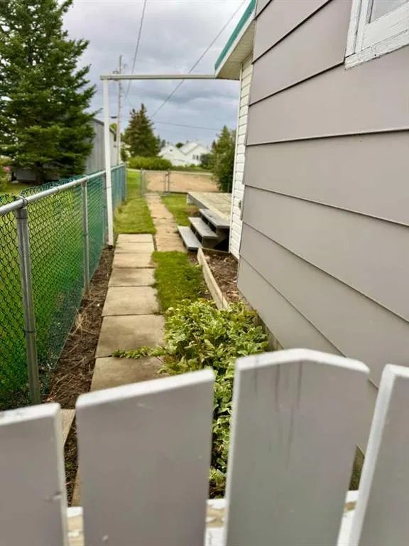 107 Central Avenue S.W.