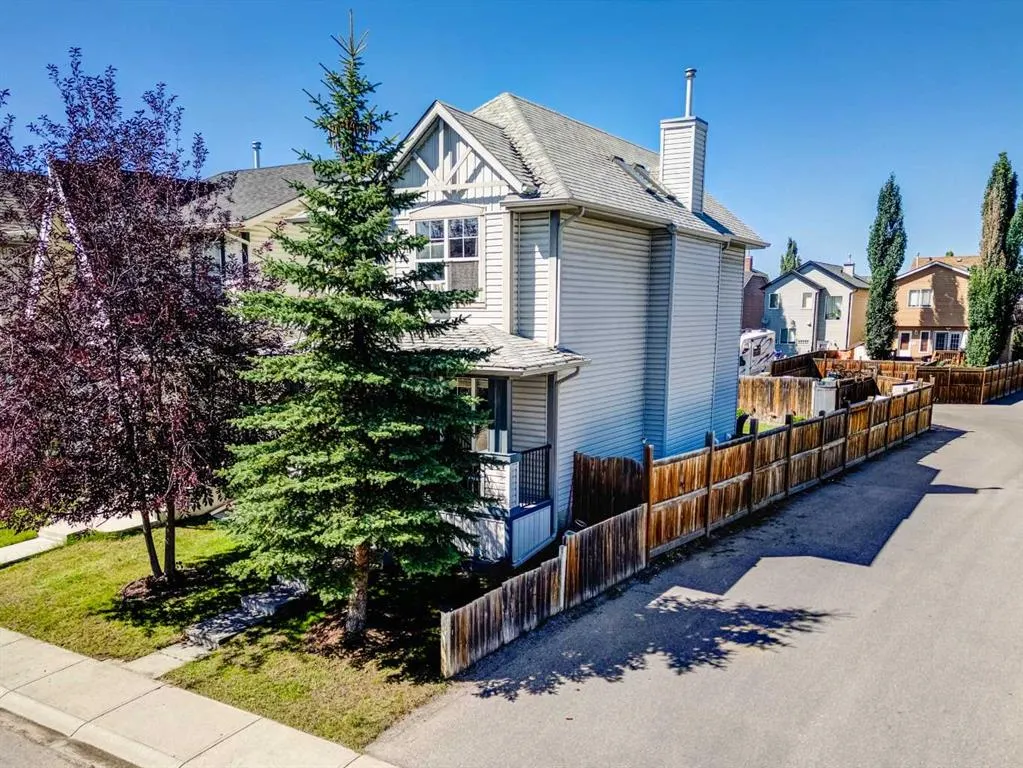 133 Auburn Bay View SE