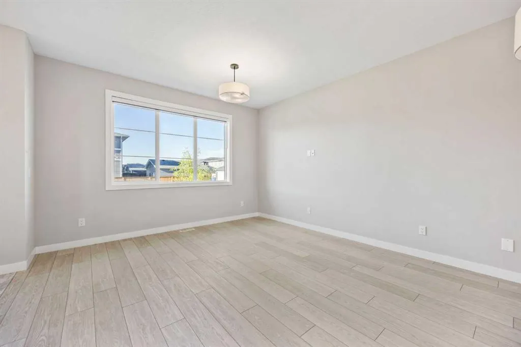 204 Chelsea Manor
