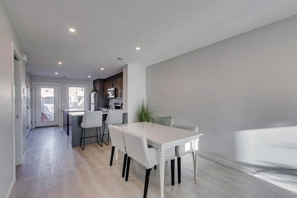 155 Crimson Ridge Place NW, #827