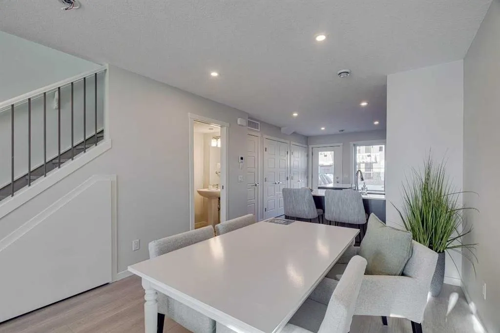 155 Crimson Ridge Place NW, #827