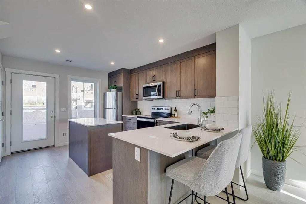 155 Crimson Ridge Place NW, #827