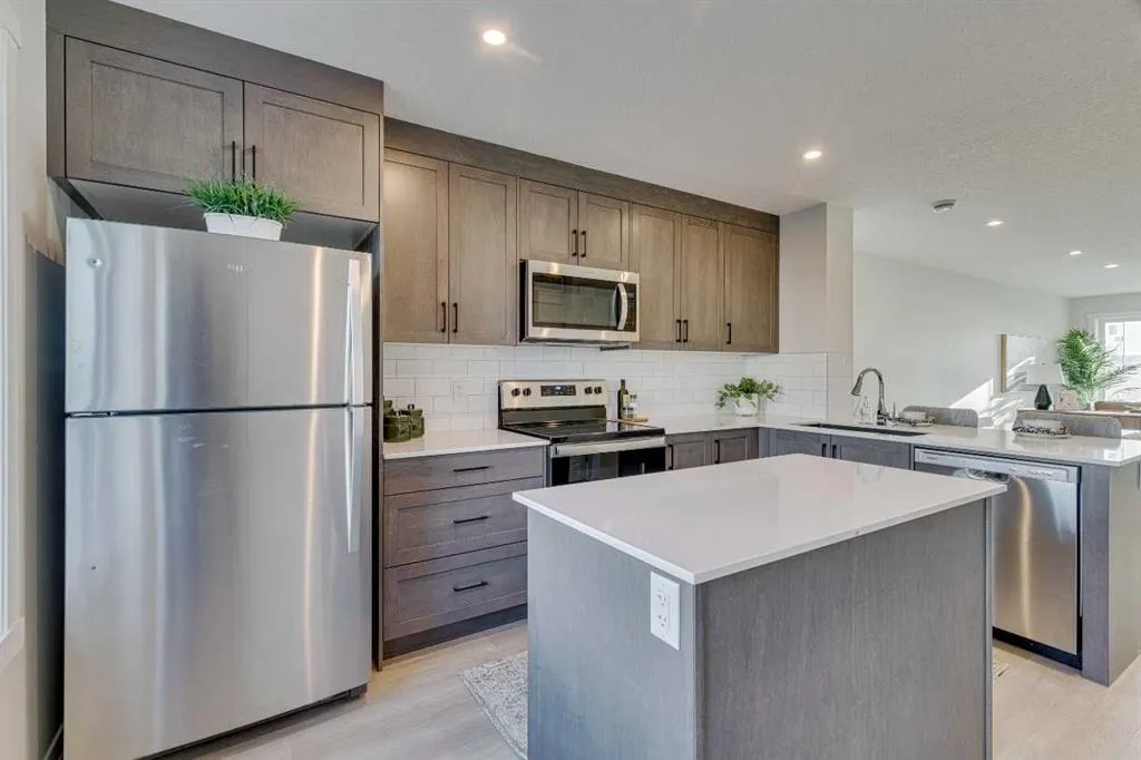 155 Crimson Ridge Place NW, #827