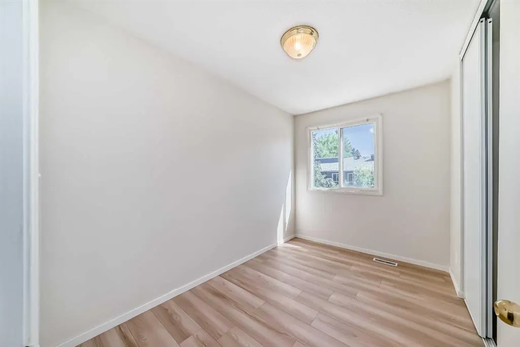 219 90 Avenue SE, #99