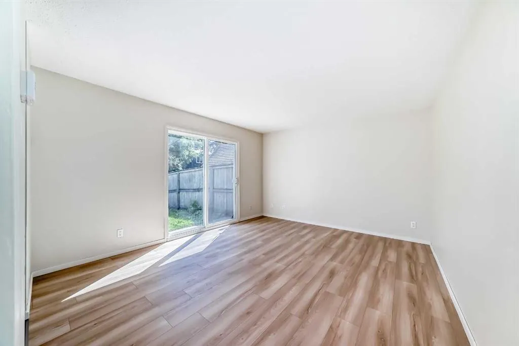 219 90 Avenue SE, #99