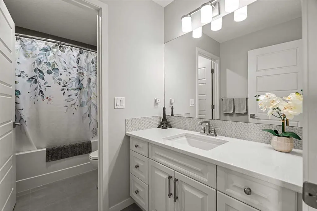 141 Auburn Meadows Crescent SE