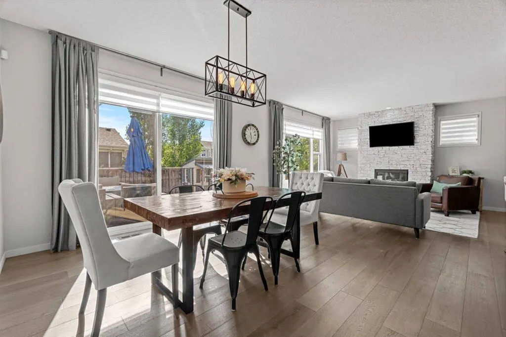 141 Auburn Meadows Crescent SE