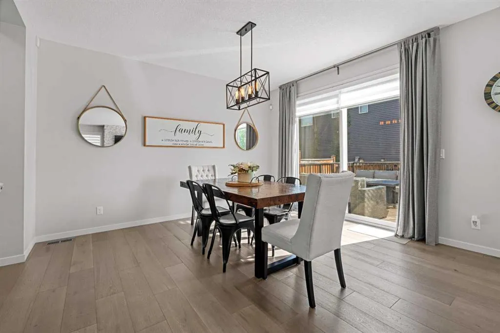 141 Auburn Meadows Crescent SE