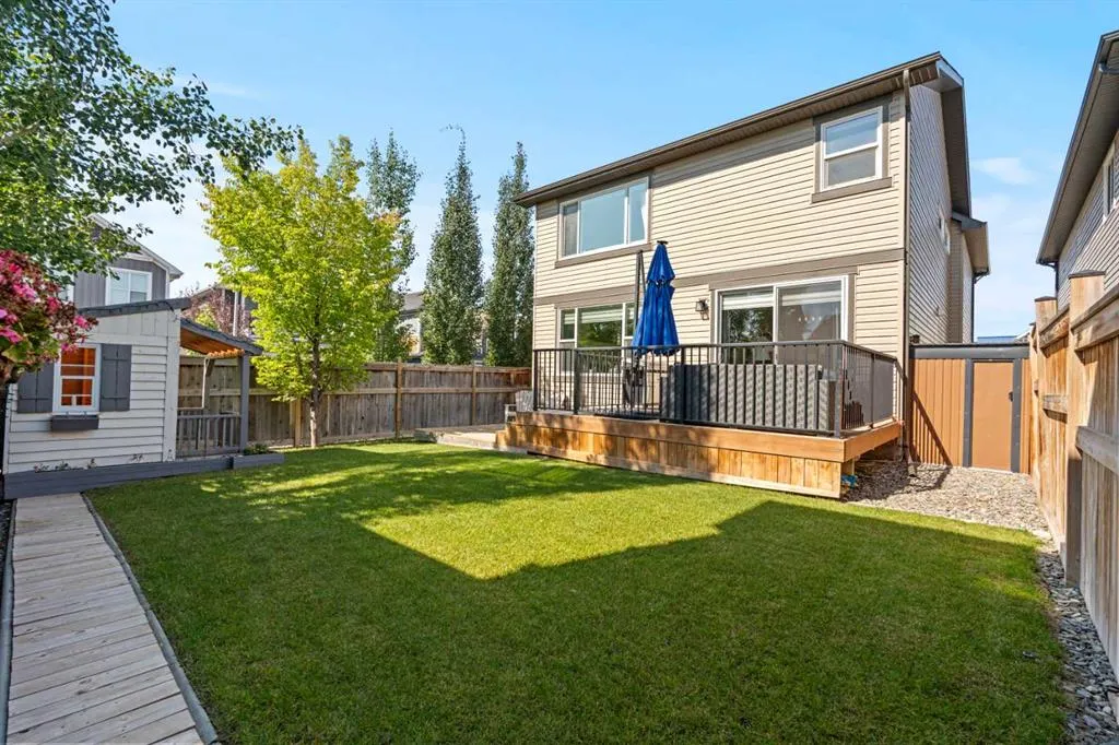141 Auburn Meadows Crescent SE