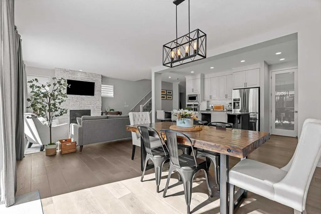 141 Auburn Meadows Crescent SE