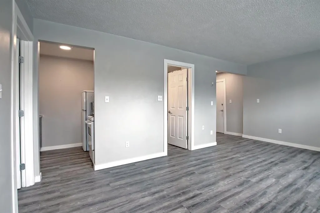 4512 75 Street NW, #101