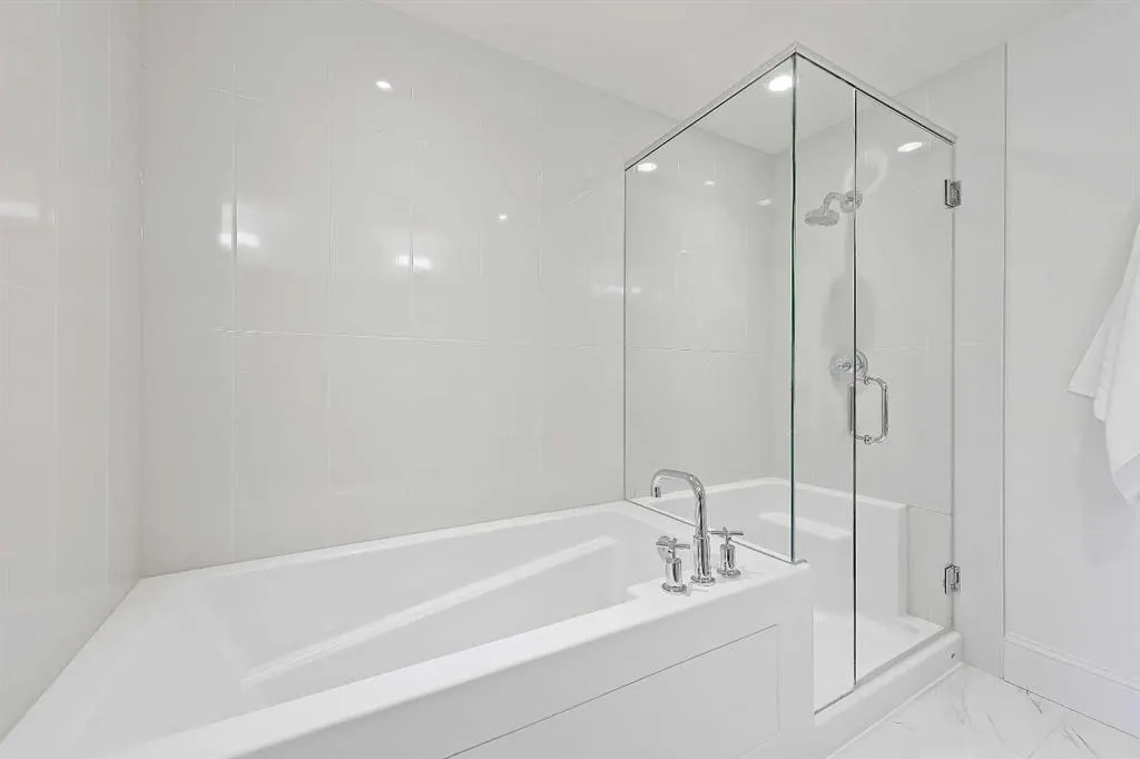 221 Quarry Way SE, #107