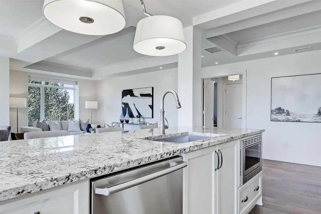 221 Quarry Way SE, #107
