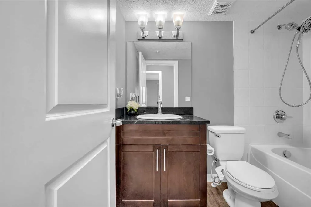 5 Saddlestone Way NE, #319