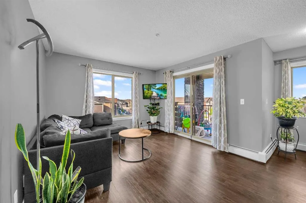 5 Saddlestone Way NE, #319