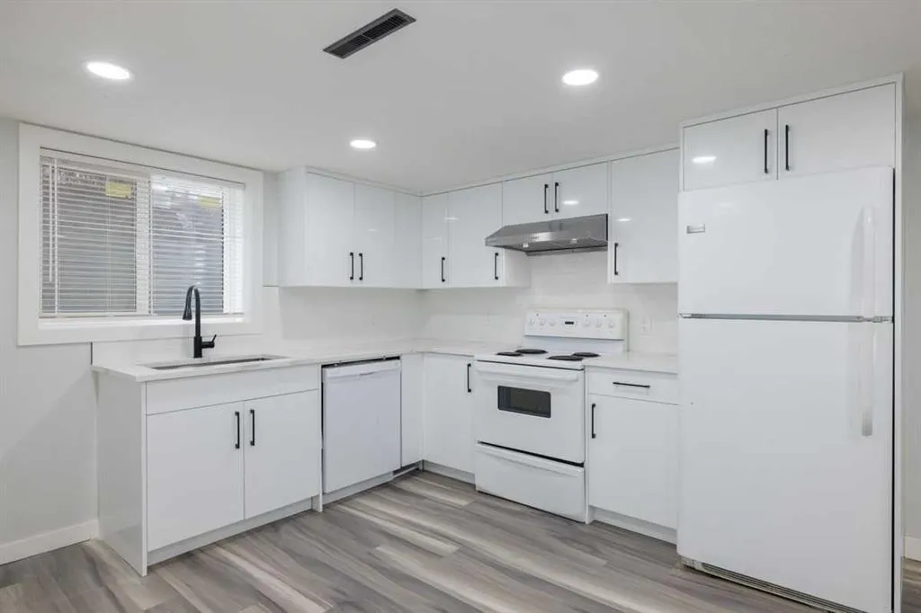 33 Northmount Crescent NW