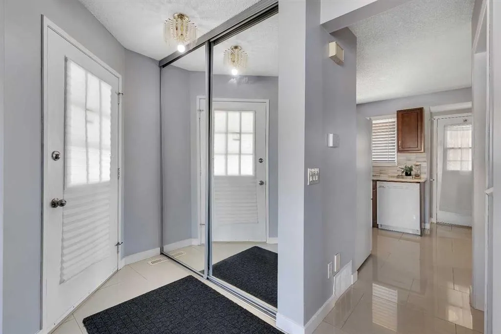 43 MARTINWOOD Road NE