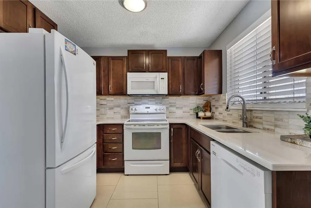 43 MARTINWOOD Road NE