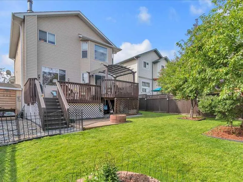 104 Bridlewood Road SW