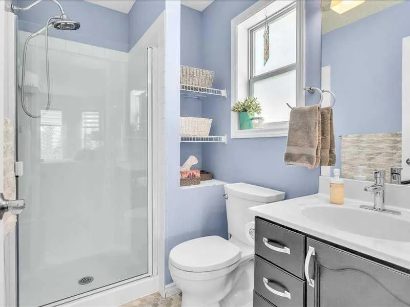 104 Bridlewood Road SW