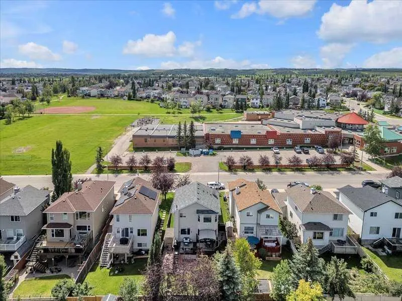 104 Bridlewood Road SW