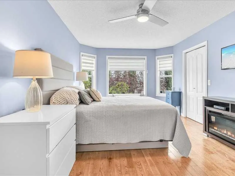104 Bridlewood Road SW