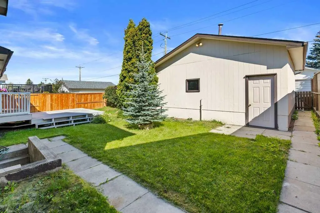 4724 Rundlehorn Drive NE