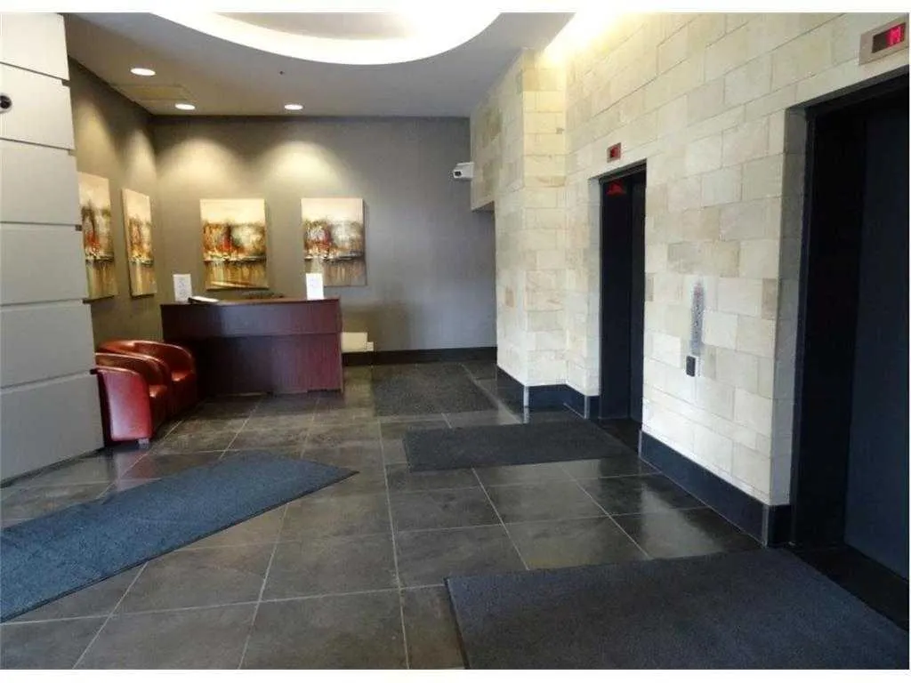 205 Riverfront Avenue SW, #202