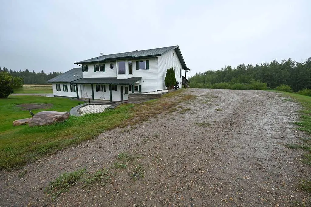192042 Township Road 665