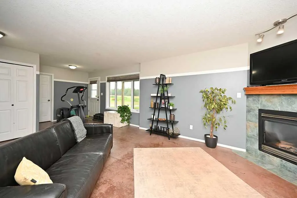 192042 Township Road 665