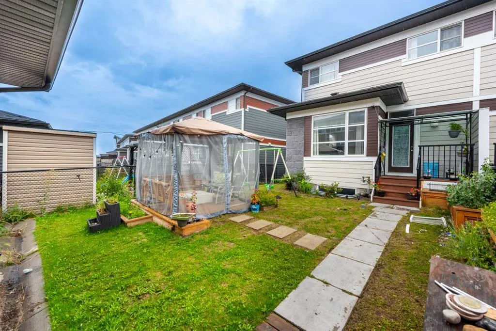 44 skyview Circle NE