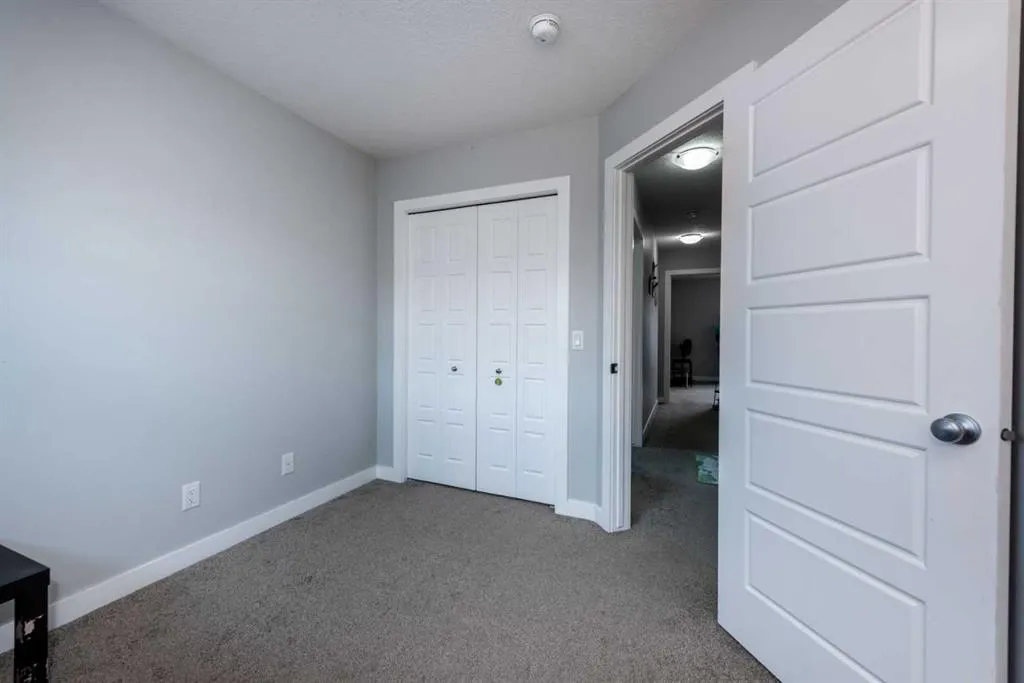 44 skyview Circle NE